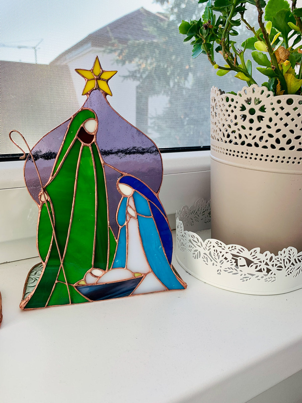 Nativity scene Holy family large